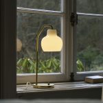  VL Ring Crown Table Lamp